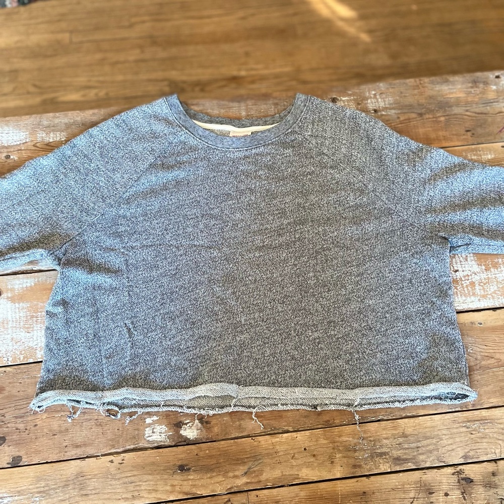 Crop top sweater distressed